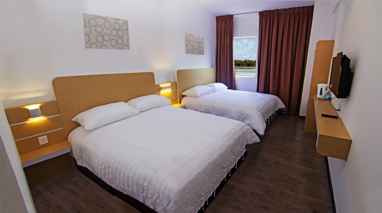 Thanks Hotel Parit Buntar Eksteriør bilde