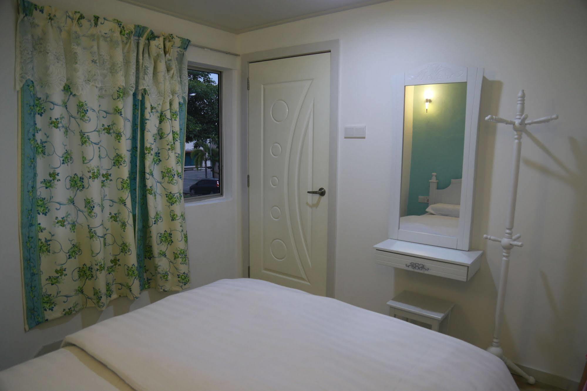 Thanks Hotel Parit Buntar Eksteriør bilde