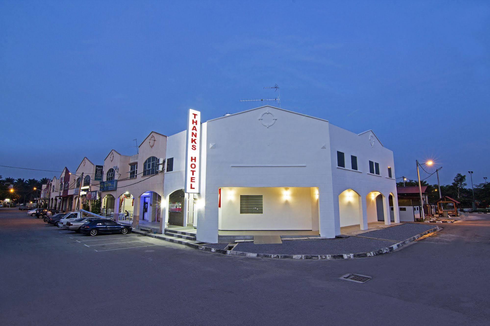 Thanks Hotel Parit Buntar Eksteriør bilde