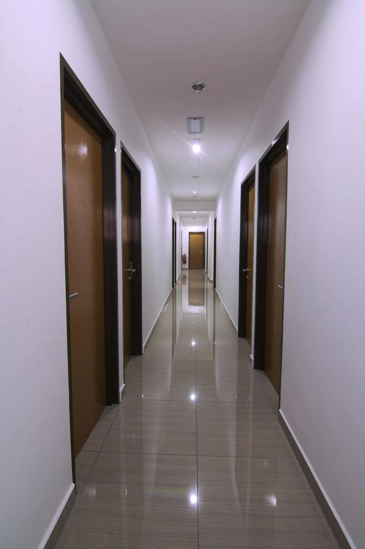 Thanks Hotel Parit Buntar Eksteriør bilde